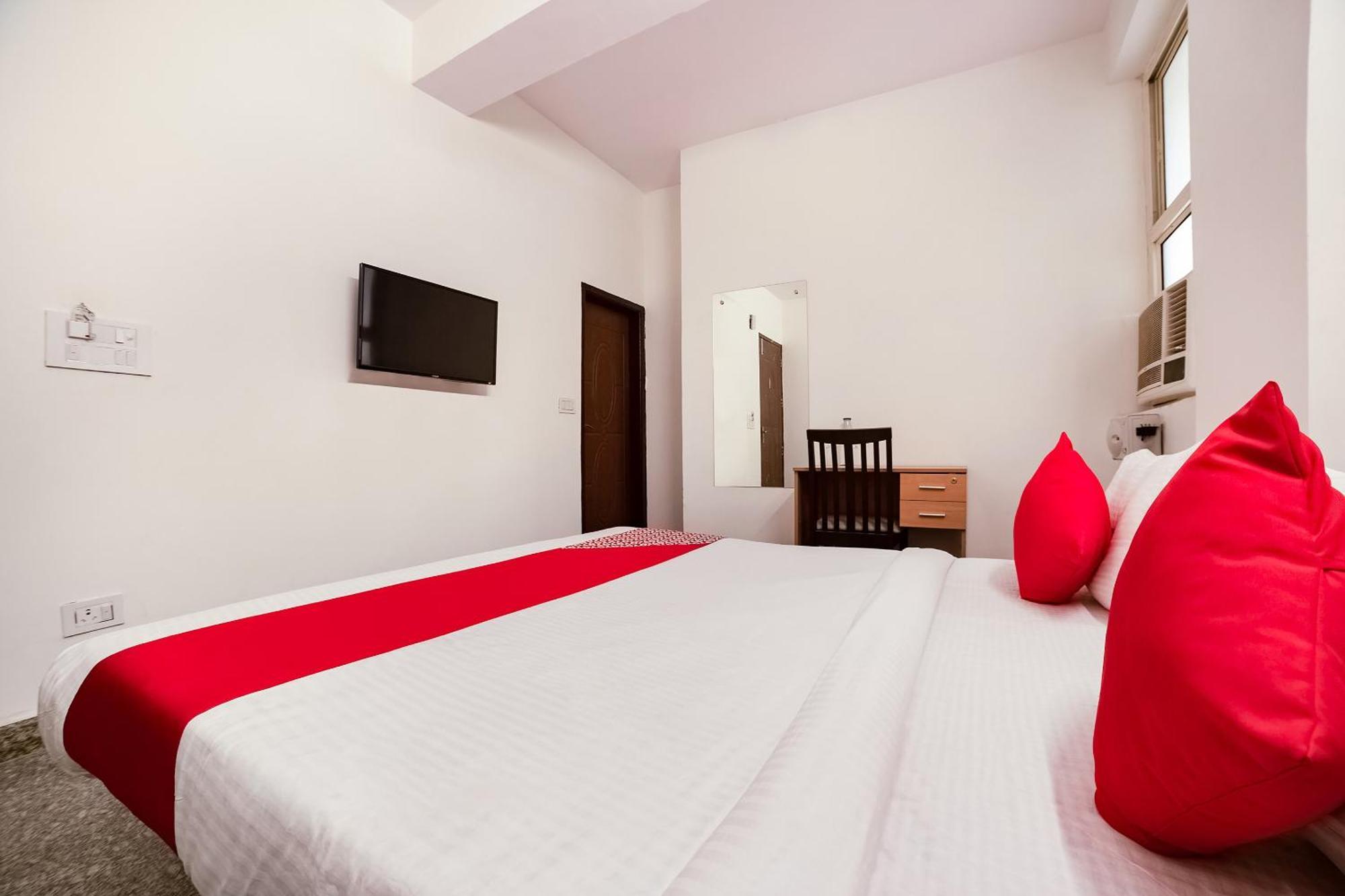 Hotel Live On Del5542 New Delhi